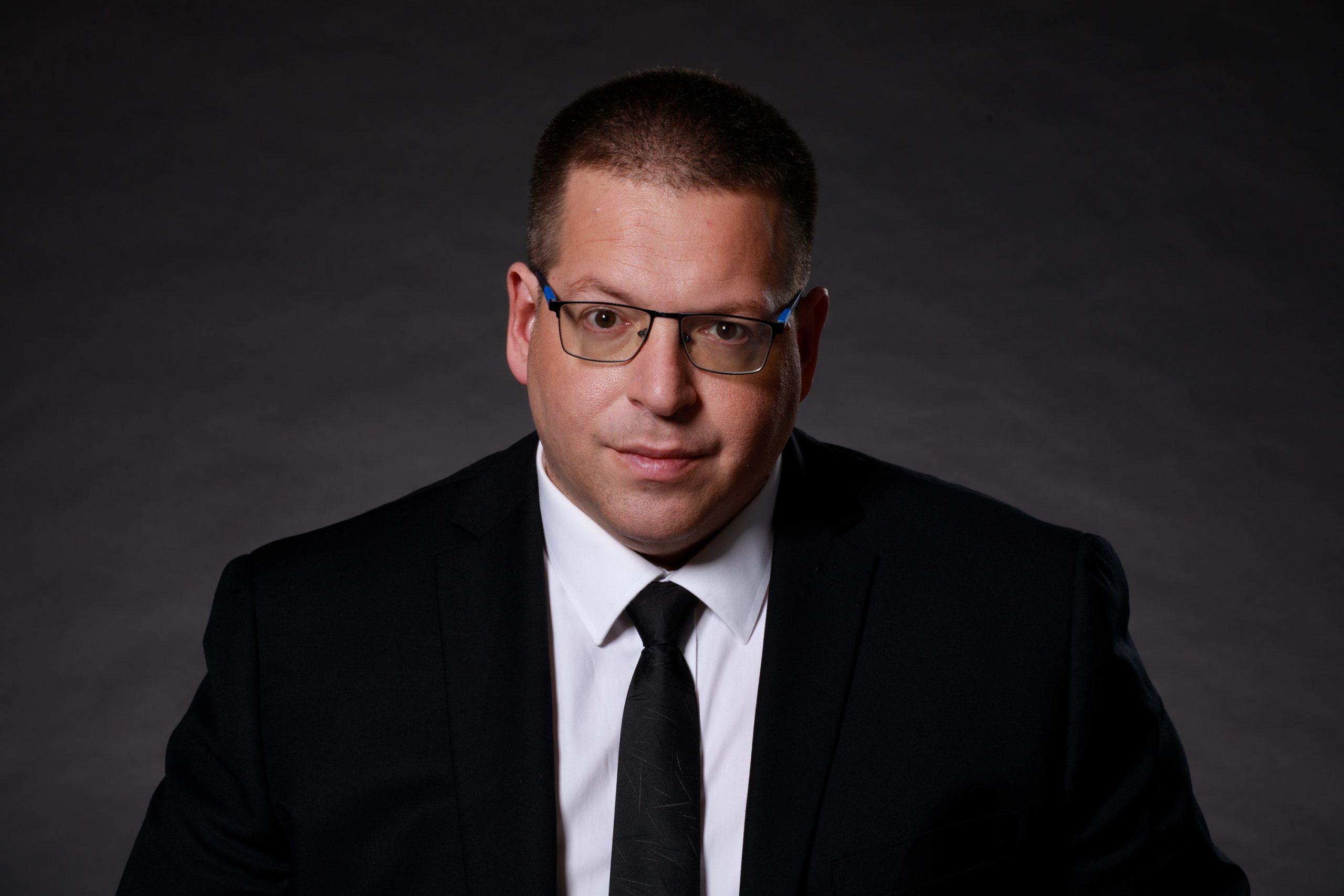 עורך דין אייל בסרגליק. עו"ד אייל בסרגליק